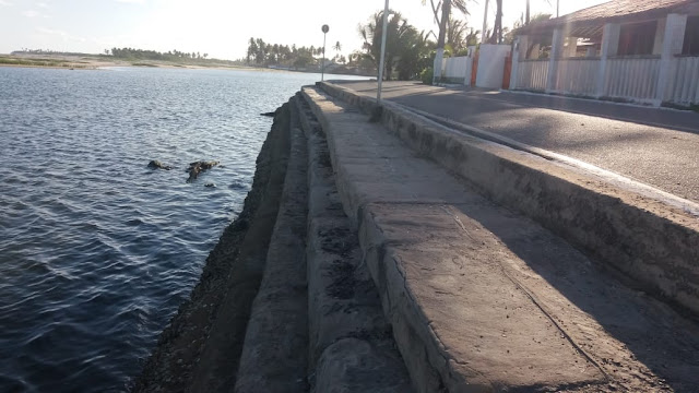 Dissipador de energia Bagball, na praia de Barra Nova Alagoas