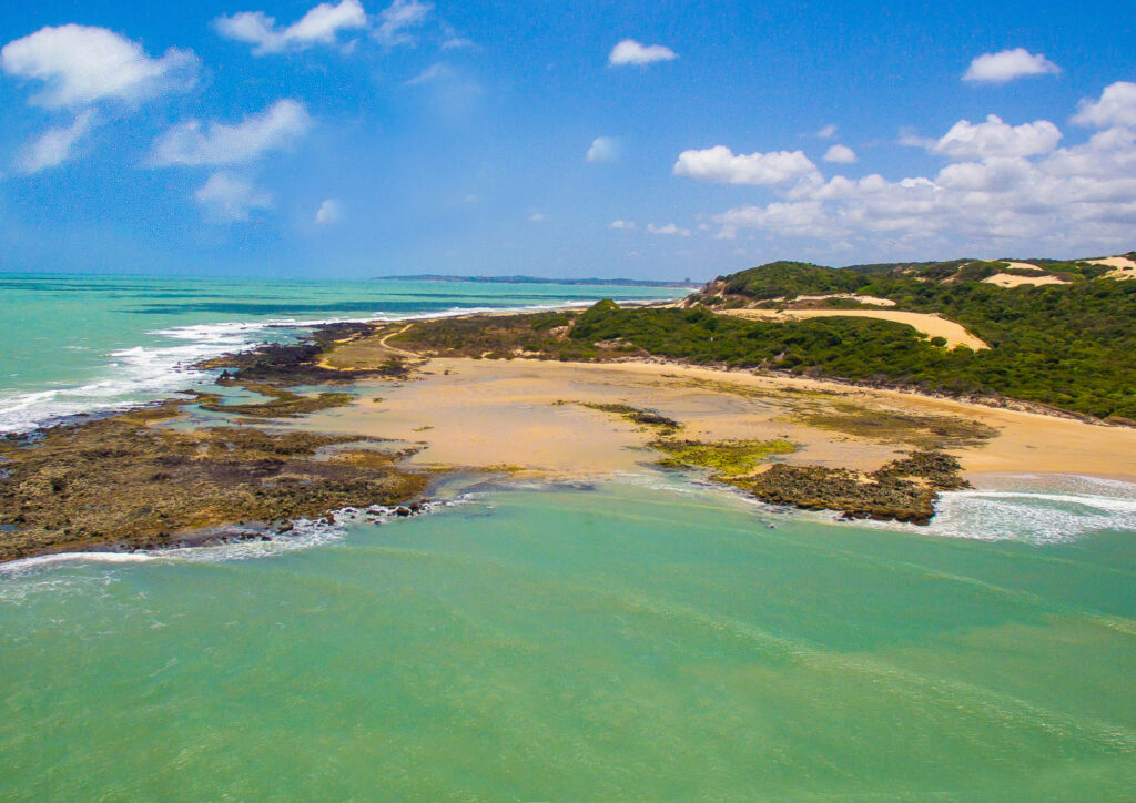 Praia das tartarugas (ou alagamar), situada no bairro de Ponta Negra, Natal RN.